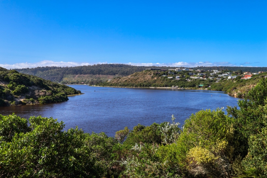 4 Bedroom Property for Sale in Kingfisher Creek Western Cape
